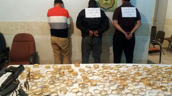 سرقت مسلحانه 3 کیلو طلا از مغازه طلافروشی در تربت جام / سارقان همه را به گلوله بستند + جزییات
