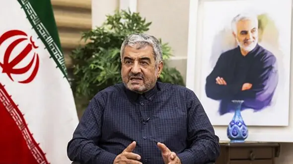 حاج‌قاسم نویسنده نامه ۲۴ فرمانده به خاتمی بود 