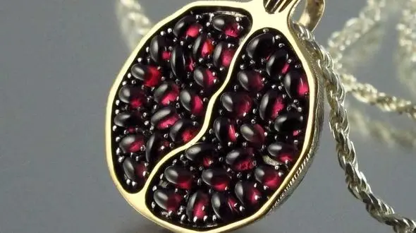 زیورآلات شیک با طعم انار +تصاویر