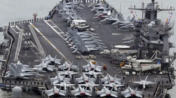 ناو هواپیمابر آمریکا بعد از ۸ ماه به خلیج فارس آمد