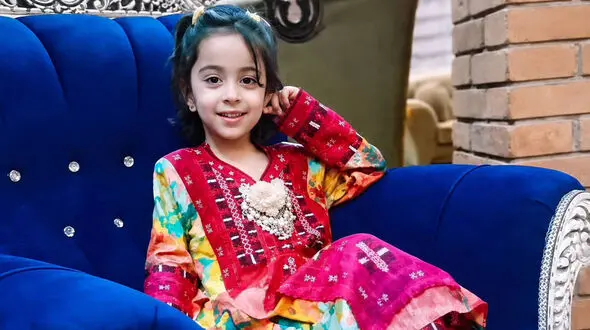 فیلم / گندم کوچولو : بابام دروغ میگه من گم نشدم پیش مامانمم / مردی با انتشار فیلم و عکس دخترش مدعی گمشدن او شد