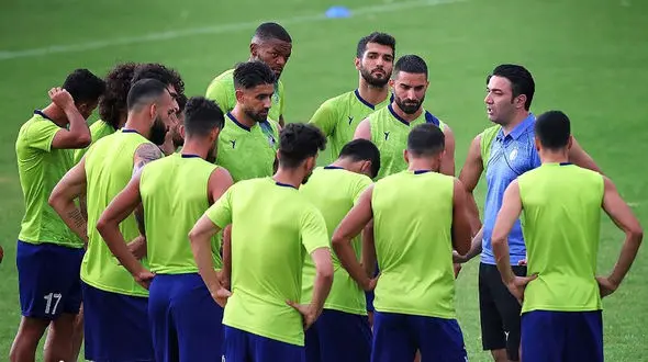 استوری حمایتی بازیکنان استقلال از جواد نکونام/ افتخار و اعتبار و قلب آبی! + عکس