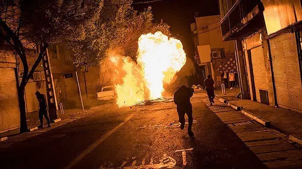 پرتاب نارنجک دستی به سوی 3 مامور پلیس/ مصدومیت شدید یک مامور