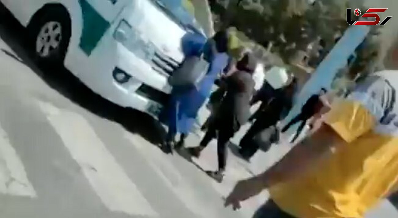 دلجویی پلیس از برخورد گشت ارشاد با یک مادر/ پلیس دختر مریض بدحجاب را برده بود