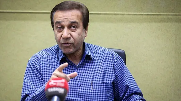 اعتراض خواننده معروف و قدیمی به مجوزهایی که خوانندگان جدید می‌گیرند 
