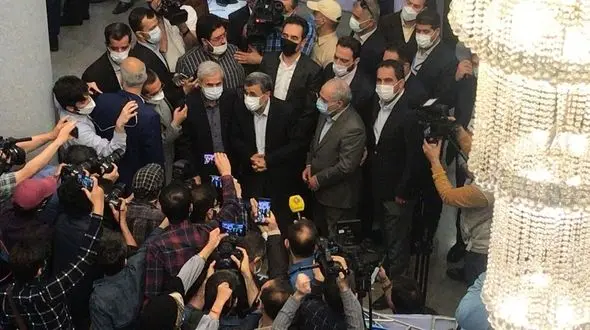 فیلم جواب های عجیب و غریب احمدی نژاد به خبرنگاران