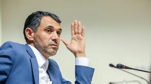 بدری: آقای حجتی شما کشاورزان، عشایر و روستاییان را به خاک سیاه نشاندید