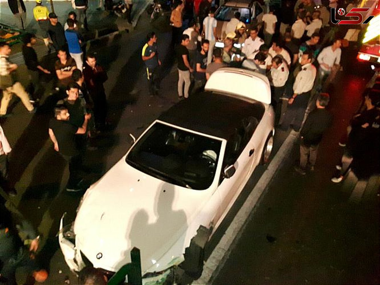 تصادف هولناک ماشین لوکس در شرق تهران+ عکس 