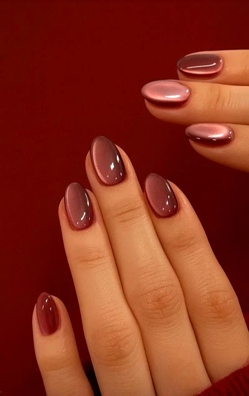 مدل ناخن آیس | جذاب ترین مدل ناخن آیس از آبنباتی تا سرامیکی برای نوروز ۱۴۰۵ روی ناخن های کوتاه و بلند دخترانه و عروسانه که خیلی باکلاس و خاصه!