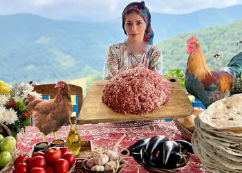 کوفته سنتی و نان تافتون؛ لذت آشپزی روستایی در ایران + فیلم