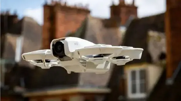 ممنوعیت پرواز کلیه وسایل پرنده فوق سبک و انواع پهپادها در روز ۲۲ بهمن