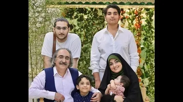 فیلم چیدمان خاص اتاق خواب شیک و فانتزی در خانه ستاره سادات قطبی خانم مجری صدا و سیما/ چقدرم شلوغ و پلوغه 