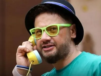 فیلم/ قیافه دیدنی علی صادقی بعد از شنیدن جوک علی اوجی در برنامه جوکر / خیاطا وقتی میخوان برای هم لات بازی دربیارن چیکار می‌کنن...