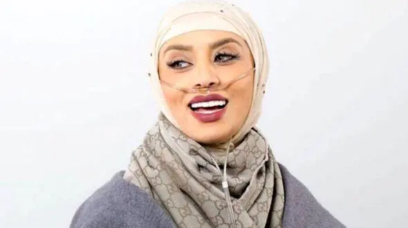 سلفی امیر کویت با دختر مشهور+عکس