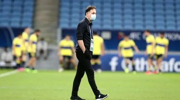 نامجو مطلق: استقلال مقابل نساجی واقعا تماشایی بود/ برخی شاید فکر می‌کنند همه باید مثل هم باشند، ساپینتو ذاتش حرکت کنار خط است