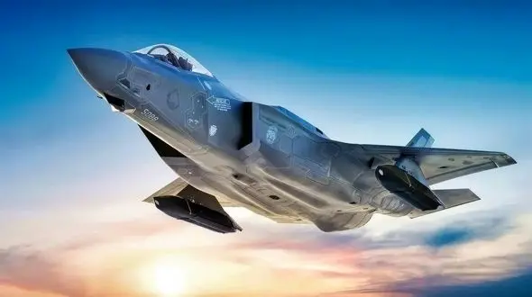 جنگنده «اف-۳۵» درگیر چالش عظیم / ۳ میلیارد دلار برای رفع یک مشکل!