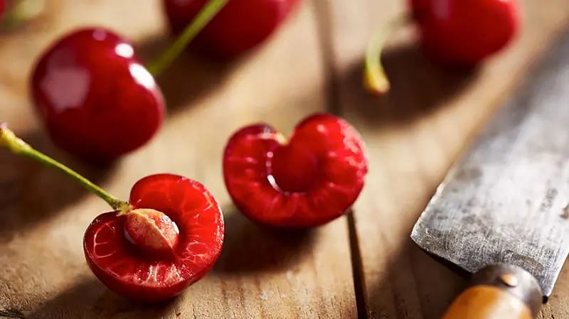 هسته آلبالو