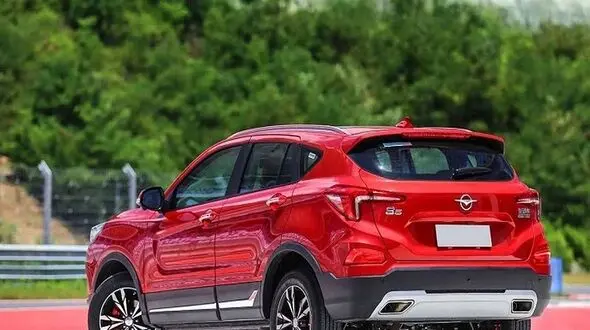 مقایسه هایما 8S و فیدلیتی الیت؛ نبرد شاسی‌بلند‌های زیر 2.5 میلیارد