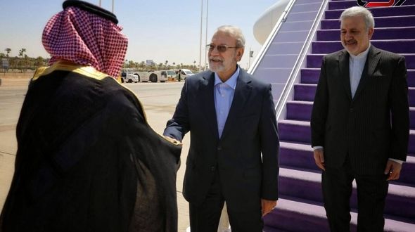 Larijani Arrives in Riyadh; Meeting with Saudi Defense Minister Scheduled + Video