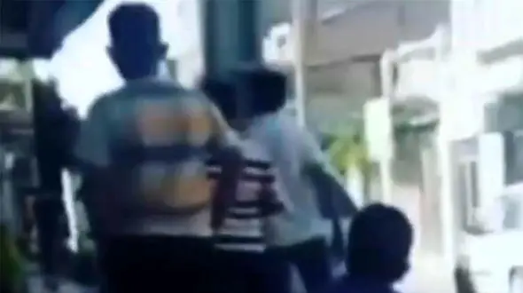 چاقو کشی خطرناک پسربچه ها  + فیلم 