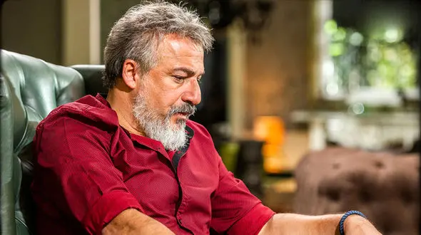 سکانسی می بینید از حرف های امیر آقایی