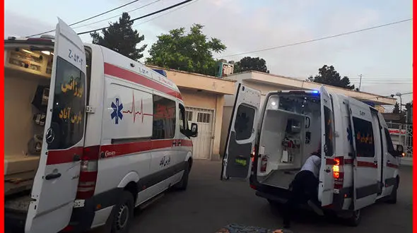 2 کشته طی برخورد پراید و نیسان وانت در پارس آباد+عکس