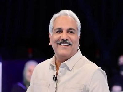 فیلم آواز باشکوه آذری مهران مدیری ! /  تو کنسرت چه رقص آذری میره و همزمان میخونه همه سالن ریختن وسط !