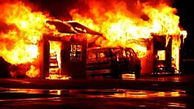 مهار آتش سوزی یک خودرو و منزل مسکونی در کاشمر