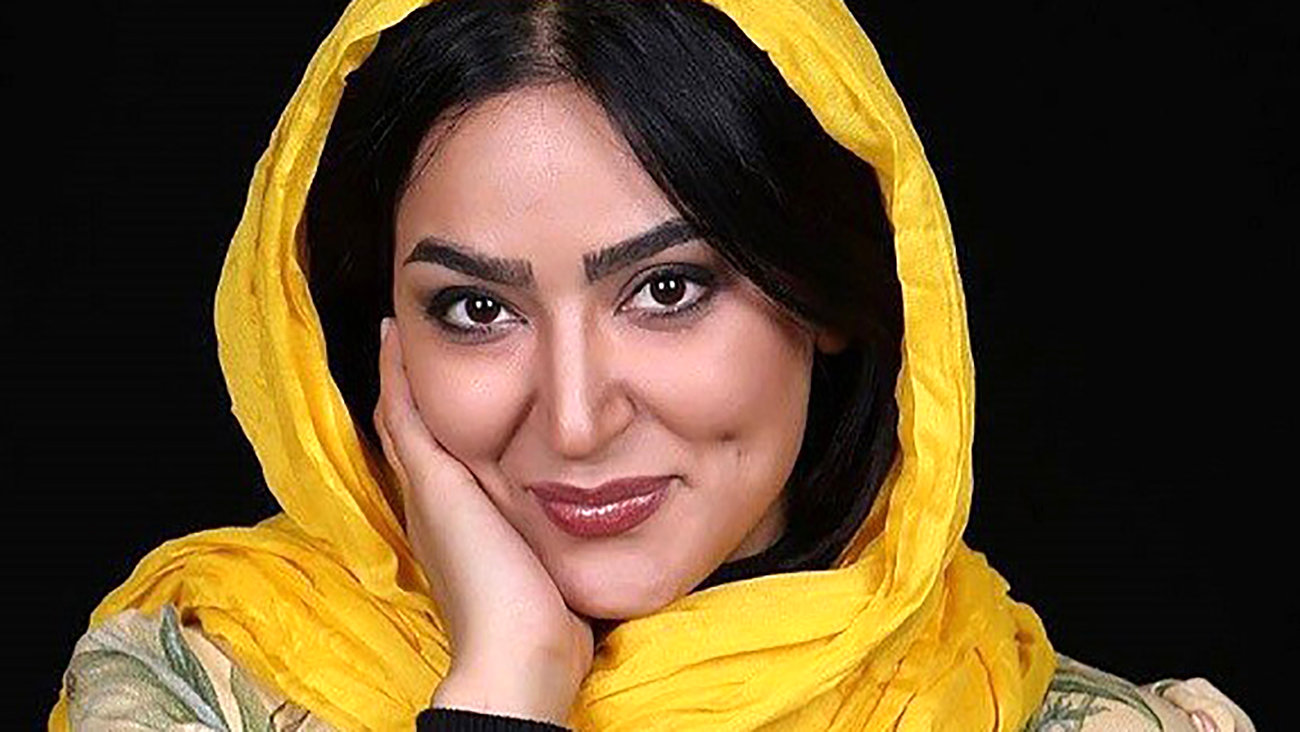 این خانم بازیگر ایرانی یک شبه جوان شد + عکس فریبا طالبی با استایل دخترانه !