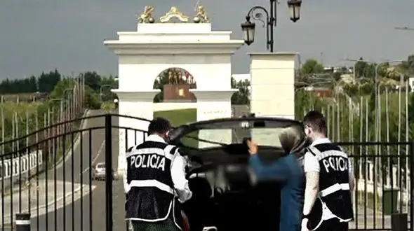 دومینوی مرگ‌های مشکوک در اشرف 3 /  بدون اجازه پلیس هیچ‌کس حق ورود و خروج به مقراردوگاه را ندارد