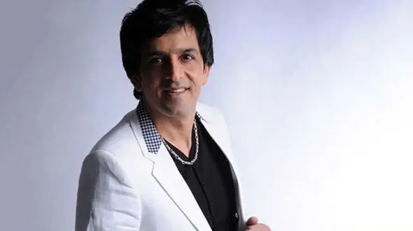 کمدین معروف نویسنده شد + عکس