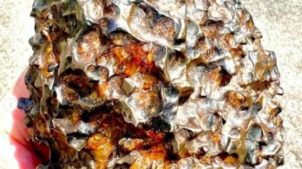 سقوط عجیب شهاب‌ سنگی که از زمین قدیمی‌ تر است! + فیلم لحظه برخورد