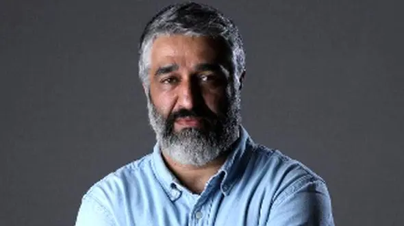 پژمان جمشیدی: بدهی های عجیب و غریبی داشتم به زیر صفر رسیدم مجبور بودم زیاد کار کنم!+فیلم