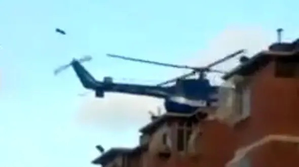 حمله یک بالگرد به ساختمان دادگاه عالی ونزوئلا + فیلم