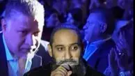فیلم آواز باشکوه / روزبه نعمت الهی آهنگ خاصش را تقدیم  علی دایی کرد/ تا من زنده ام دنیا بداند ، خلیج فارس خلیج فارس ماند/ که تا ما زنده ایم تا زندگی هست ، همانا فارس پسوند خلیج است
