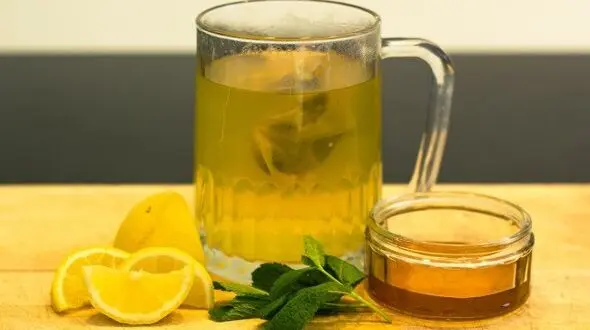 خواص شگفت انگیز شربت سنتی گلاب