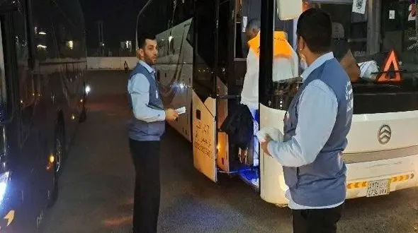 راهنمای کامل برای زائر خدمه شدن: چگونه به جمع خدمت‌گزاران ملحق شویم؟