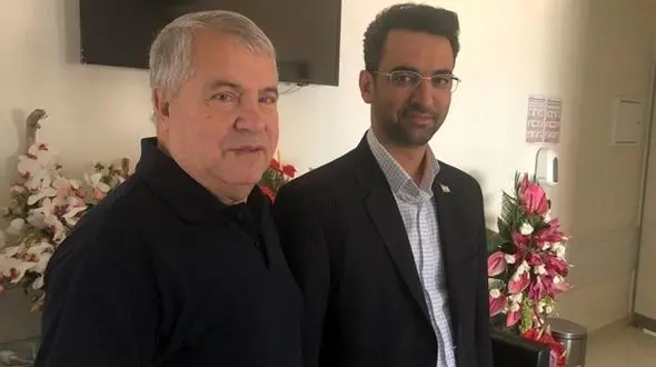 وزیر ارتباطات به ملاقات علی پروین رفت + عکس