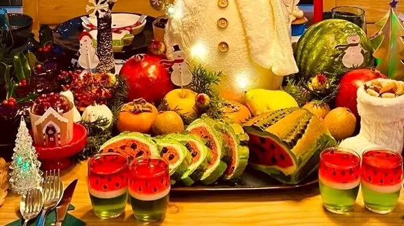 ایده‌ های خاص و جذاب برای دیزاین سفره یلدای تازه‌ عروس‌ ها + منوی شام ویژه