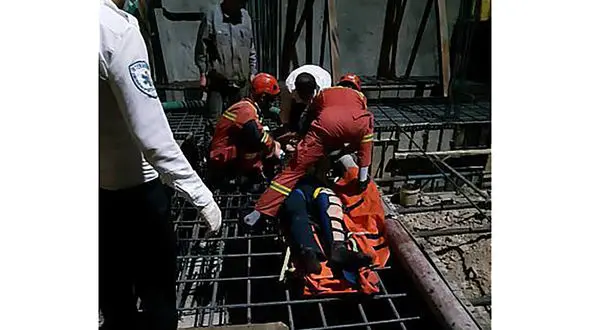 سقوط مرگبار کارگر ساختمانی از ارتفاع+ عکس ها