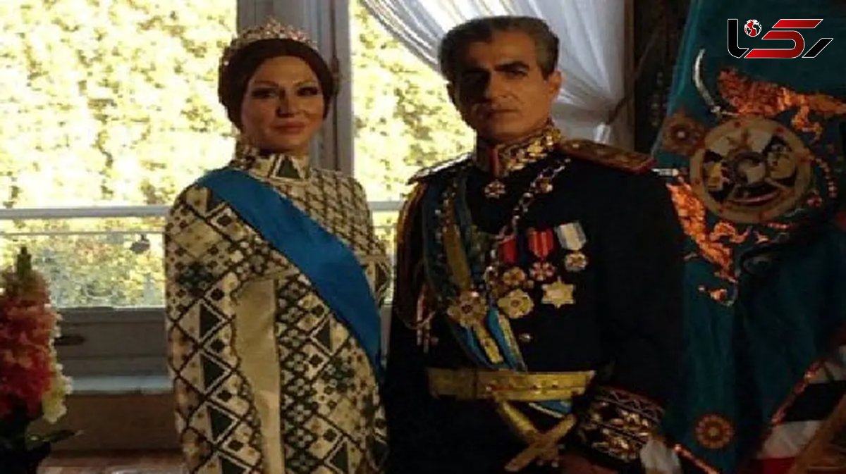 عکس سفر به ایام قدیم  / حرکات عجیب «فرح» و «محمدرضا پهلوی» در حال بازی والیبال ! سال 1338؛ 