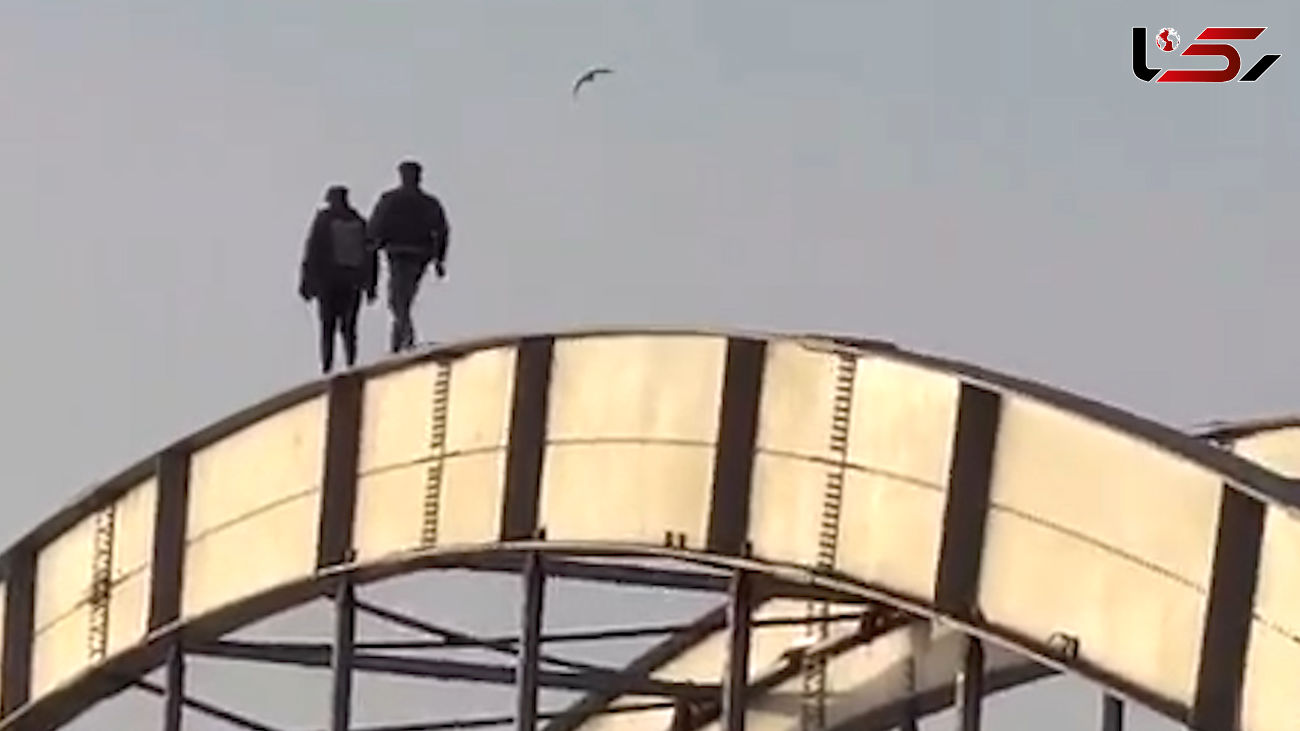فیلم شوک آوراز اقدام جنون‌آمیز 2 جوان روی پل اهواز