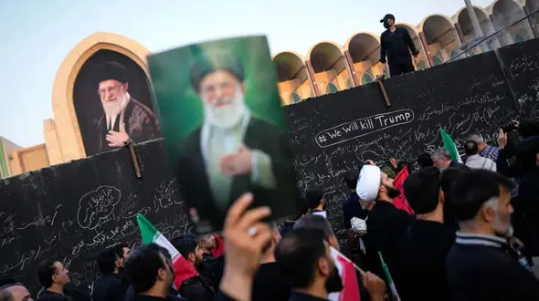 پیام فرزند ارشد آیت‌ الله سیستانی به دفتر رهبر معظم انقلاب
