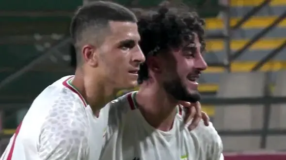 فیلم  گل اول امید ایران توسط علیرضا صفری در دقیقه ٤٢/ گوام ٠ - ایران 