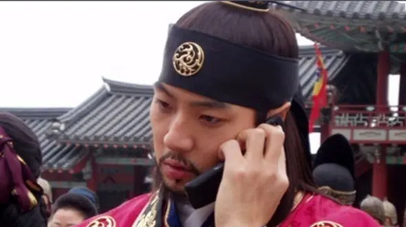 تصاویری جالب «جومونگ» با والیبالیست‌های تیم سایپا در سال 1388+عکس