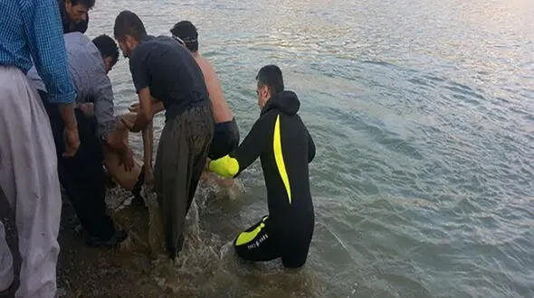 مرگ تلخ 2 جوان در بوکان / تلاش برای بیرون آوردن اجساد