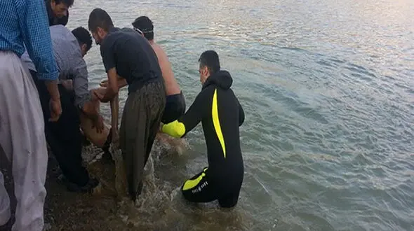 مرگ تلخ 2 جوان در بوکان / تلاش برای بیرون آوردن اجساد