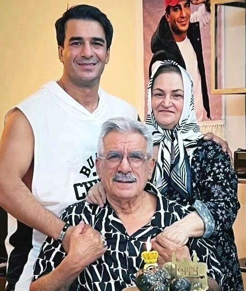 عکس پدر و مادر یوسف تیموری