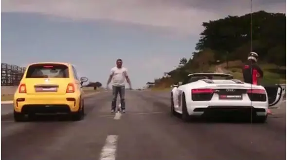 تست عجیب «فیات 595 آبارث» و «آئودی R8 V10 اسپایدر» را ببیند + فیلم