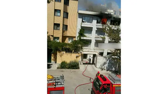  آتش سوزی خانه 3  طبقه درمشهد + عکس
